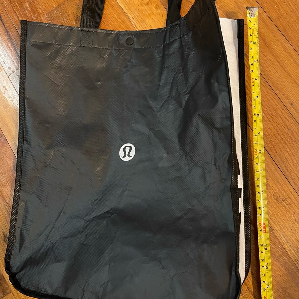 lululemon athletica Black and White Tote Bag - Picture 3 of 7